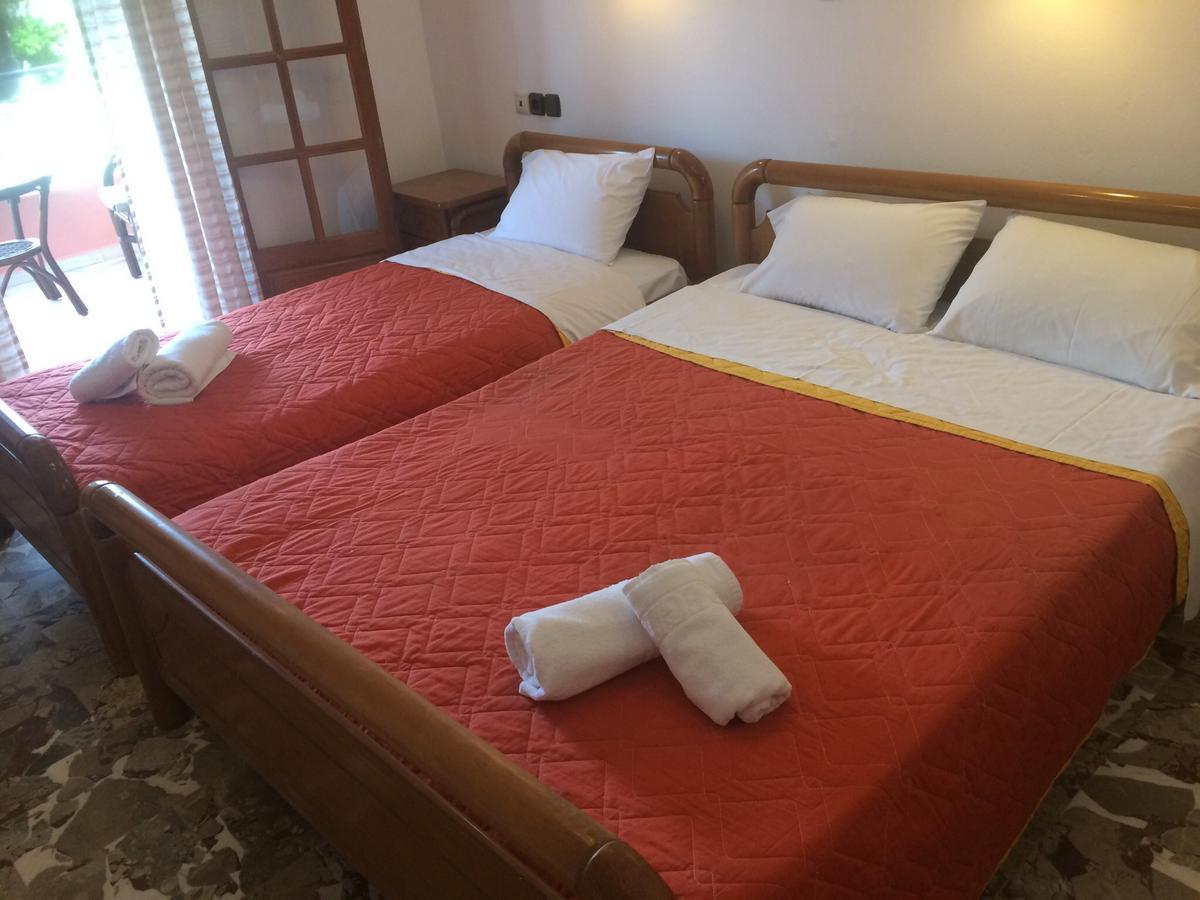 Regina Nina Hotel Vasilátika Eksteriør billede
